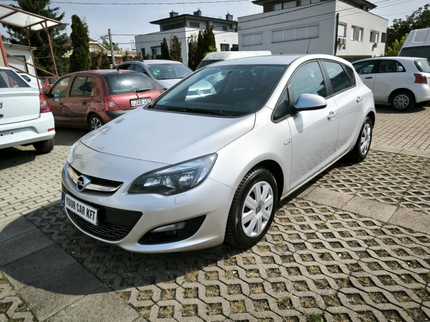 Opel Astra J 1.4 T Enjoy