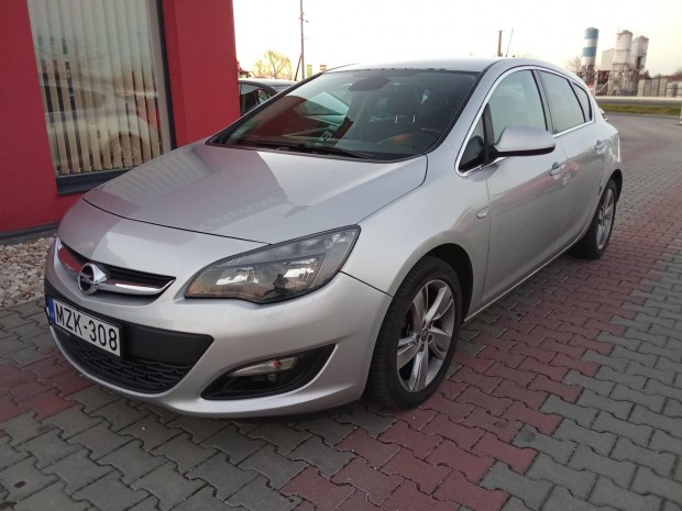 Opel Astra J 1.4 T Enjoy