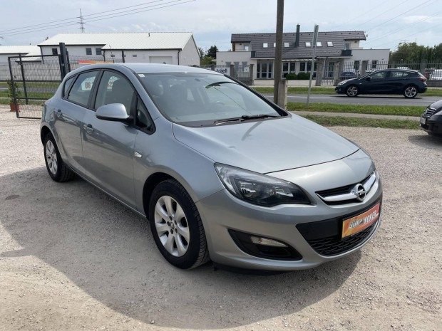 Opel Astra J 1.4 T Enjoy Friss Mszaki.Tolatra...