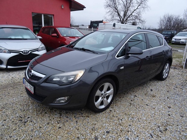 Opel Astra J 1.4 T Sport