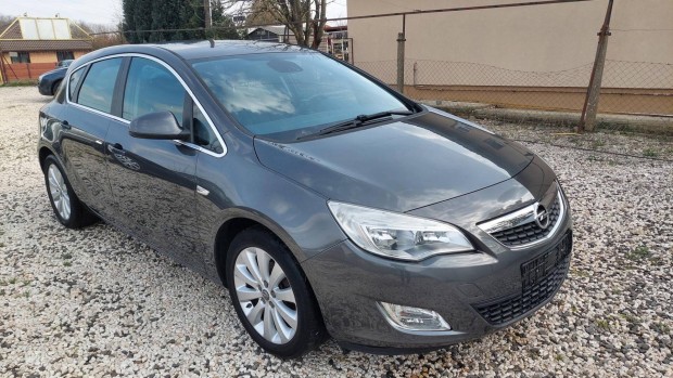 Opel Astra J 1.4 T Sport