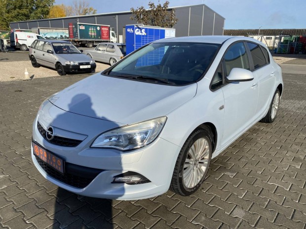 Opel Astra J 1.4 T Sport Gynyr llapot.Friss...