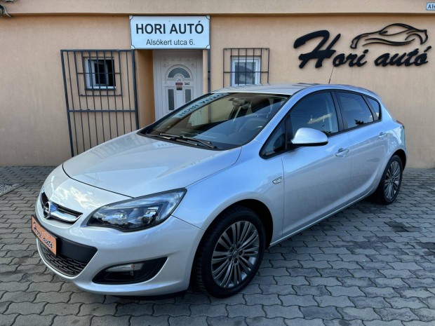 Opel Astra J 1.4 T Start-Stop Cosmo Szervizkny...