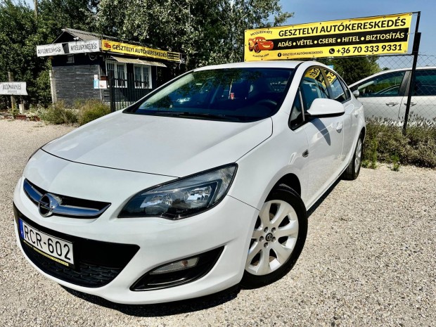 Opel Astra J 1.4 T Start-Stop Sport Sedan. gyön...