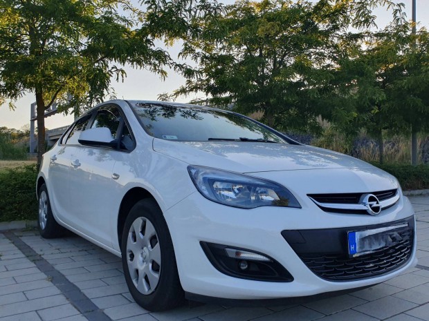 Opel Astra J 1.6