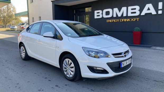 Opel Astra J 1.6 Active (Automata)