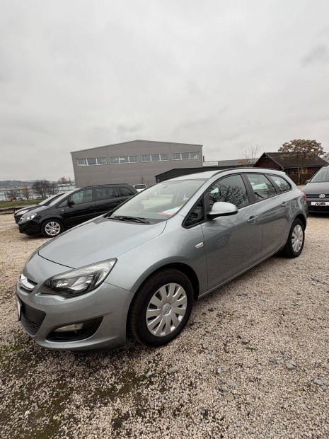 Opel Astra J 1.6 CDTI Start-Stop Active Szervz...