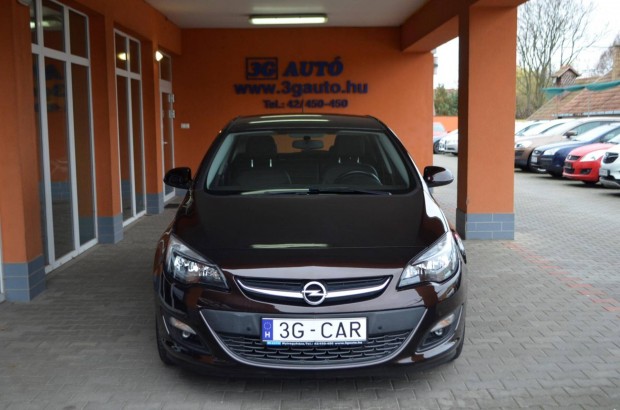 Opel Astra J 1.6 Cosmo ! 86.992 KM ! Szv Benz...