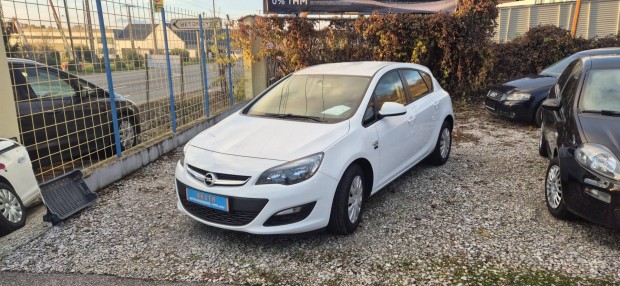 Opel Astra J 1.6 Drive EURO6 126700 km. 1.6 sz...