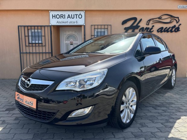 Opel Astra J 1.6 Edition 1.Tulaj! Szervizknyv!...