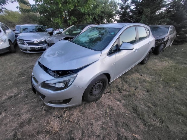 Opel Astra J 1.6 Enjoy Magyarországi első tulaj...