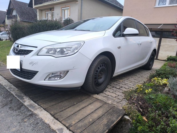 Opel Astra J 1.7 CDTI