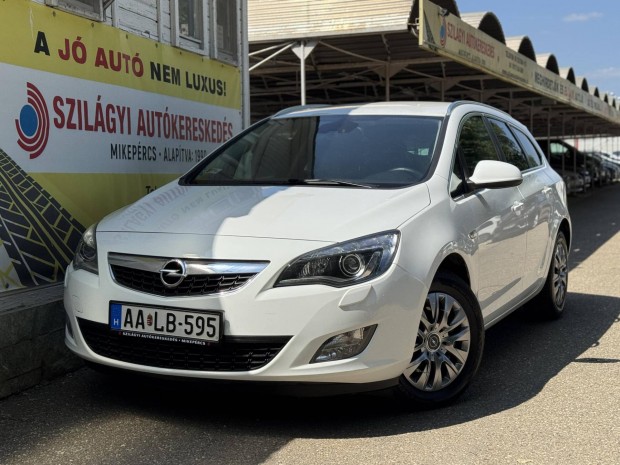 Opel Astra J 1.7 CDTI Cosmo ITT és Most Akció!!!