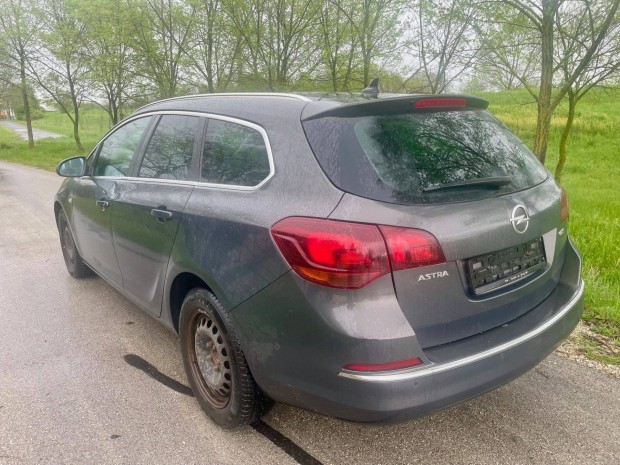 Opel Astra J 1.7 CDTi Gy�ri Bontott Alkatr�szei Elad� A17DTS / Z190