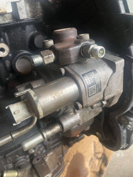 Opel Astra J 1.7 CDTi Nagynyomású szivattyú / Nagynyomású cső /szelep