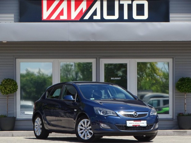 Opel Astra J 2.0 CDTI Cosmo Infinity'Audio-Xeno...