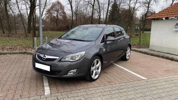 Opel Astra J 2.0 CDTI Sport