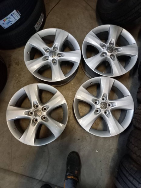 Opel Astra J 5x115 lyukosztású 17" újszerű (gyári felni) alufelni szen
