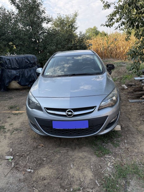 Opel Astra J