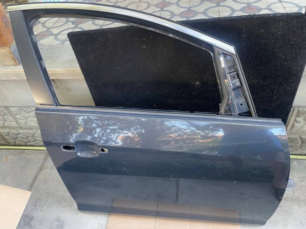 Opel Astra J Ajtó Csomagtér Ajtó Motorháztető Hátsó lökhárító Sárvédő