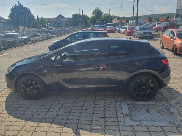 Opel Astra J GTC 1.4 T Sport 148000km klima 1tulaj