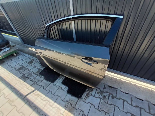 Opel Astra J GTC Bal els Ajt Grafit 7112