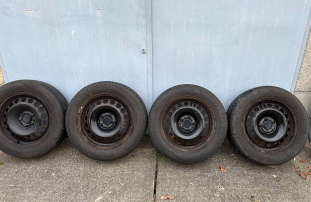 Opel Astra J Gyri Lemezfelni 16 Col 4 db Elad