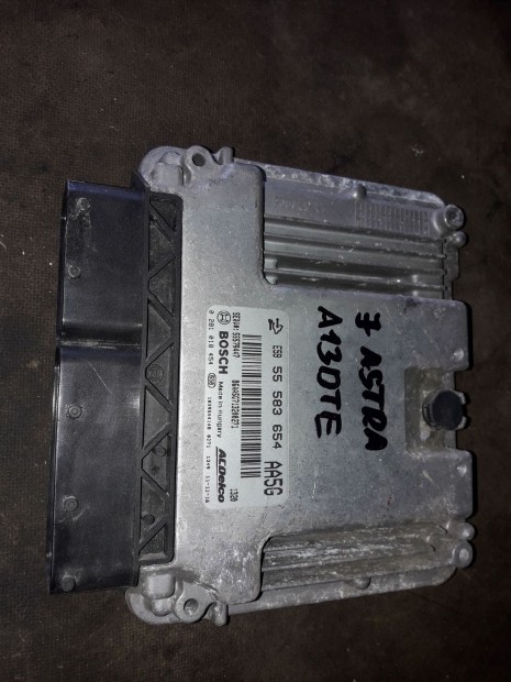 Opel Astra J Motorvezérlő / ECU