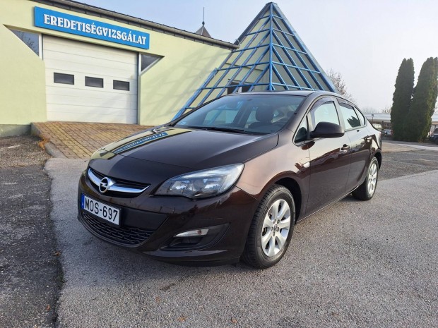 Opel Astra J Sedan 1.4 Enjoy Magyarorszgi 5405...