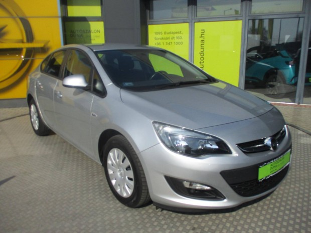 Opel Astra J Sedan 1.4 T Enjoy