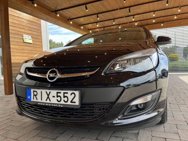 Opel Astra J Sedan 1.4 T Enjoy Azonnal elvihet...
