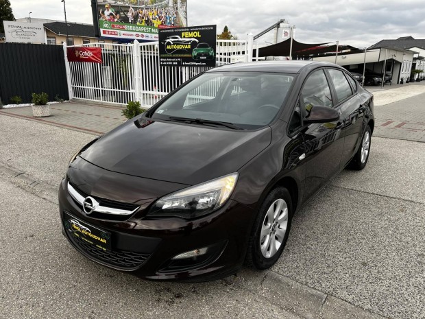 Opel Astra J Sedan 1.4 T Enjoy EURO6 1 Tulaj! S...
