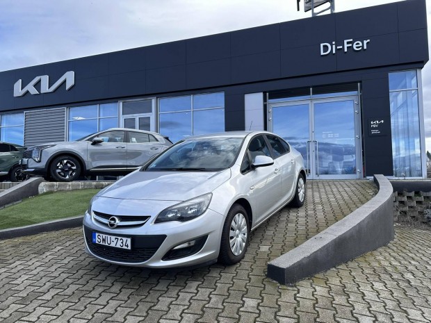 Opel Astra J Sedan 1.6 Enjoy EURO6