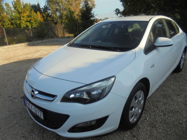 Opel Astra J Sedan 1.6 Enjoy EURO6 Magyarorszg...