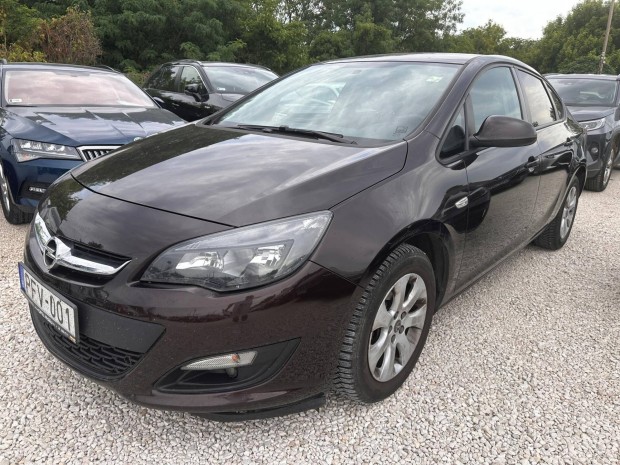 Opel Astra J Sedan 1.6 Enjoy EURO6 Magyarország...