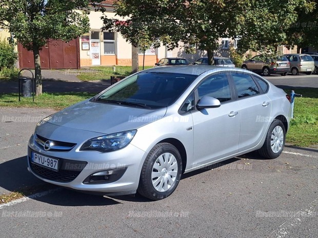 Opel Astra J Sedan 1.6 Enjoy EURO6 Magyarországi!