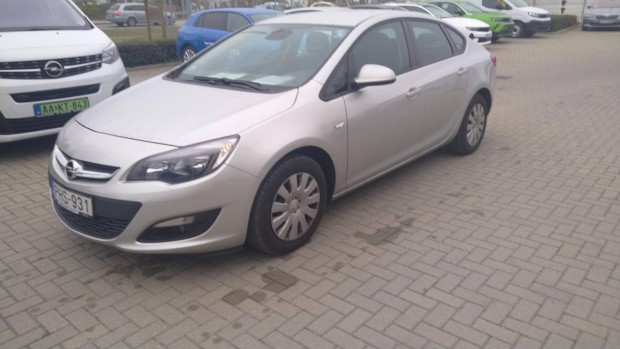 Opel Astra J Sedan 1.6 Enjoy EURO6 Mo.-i!1Tulaj...