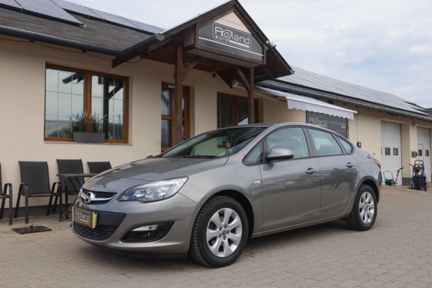 Opel Astra J Sedan 1.6 Enjoy EURO6 Mo-i - 49 00...