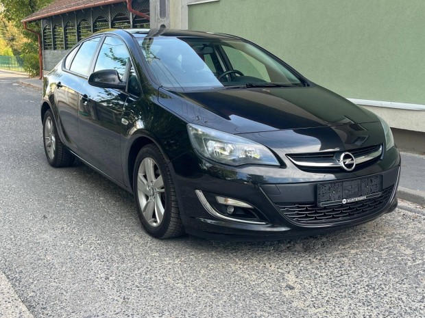 Opel Astra J Sedan 1.7 CDTI Ecoflex Start-Stop...