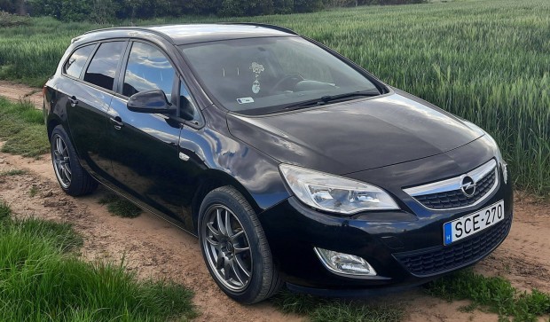Opel Astra J Sport Kombi, vonhorog ,klma