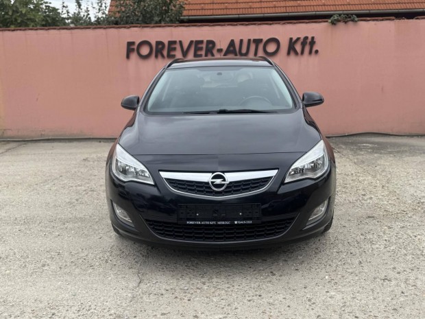 Opel Astra J Sports Tourer 1.4 Cosmo lsfts!...