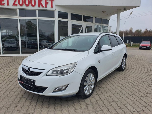 Opel Astra J Sports Tourer 1.4 Enjoy Digitklma...