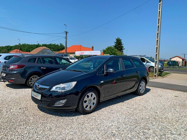 Opel Astra J Sports Tourer 1.4 Enjoy Klma.Temp...