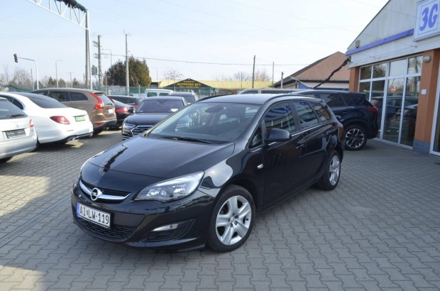 Opel Astra J Sports Tourer 1.4 Selection 53.533...