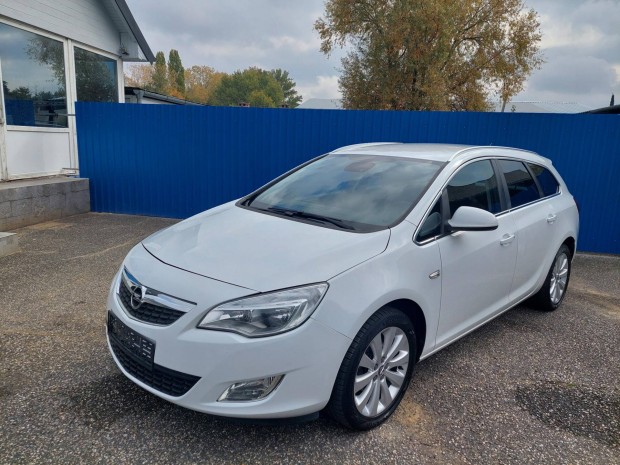 Opel Astra J Sports Tourer 1.4 Start-Stop Sport...