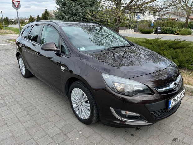 Opel Astra J Sports Tourer 1.4 T Active Magyar-...