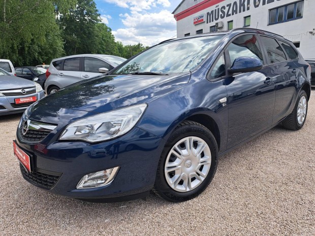 Opel Astra J Sports Tourer 1.4 T Cosmo 122.650....