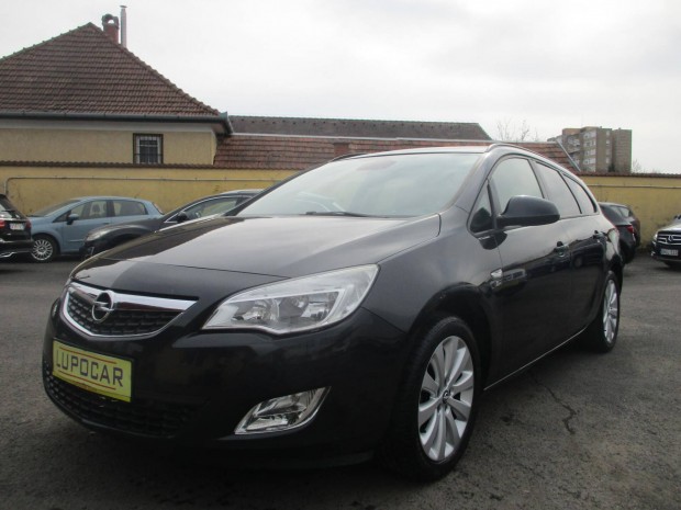 Opel Astra J Sports Tourer 1.4 T Cosmo