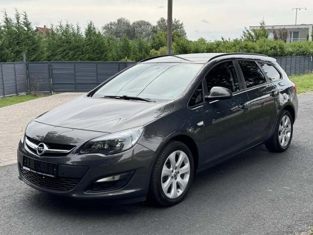 Opel Astra J Sports Tourer 1.4 T Cosmo 3 Év GAR...