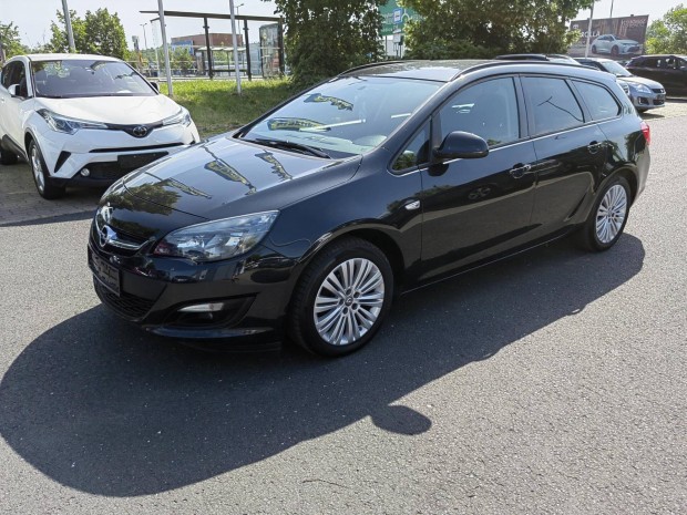 Opel Astra J Sports Tourer 1.4 T Cosmo EURO6 Ül...